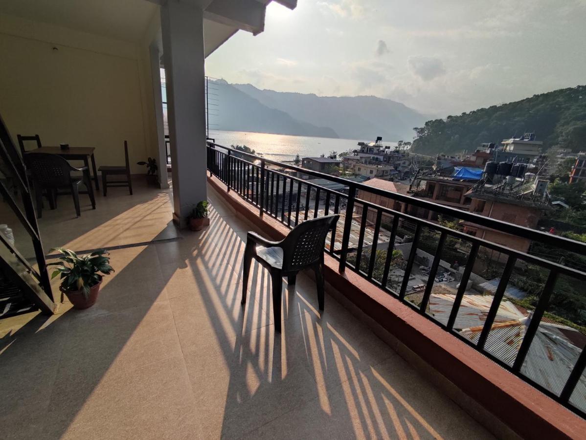 Hotel Green Hill View Pokhara Værelse billede