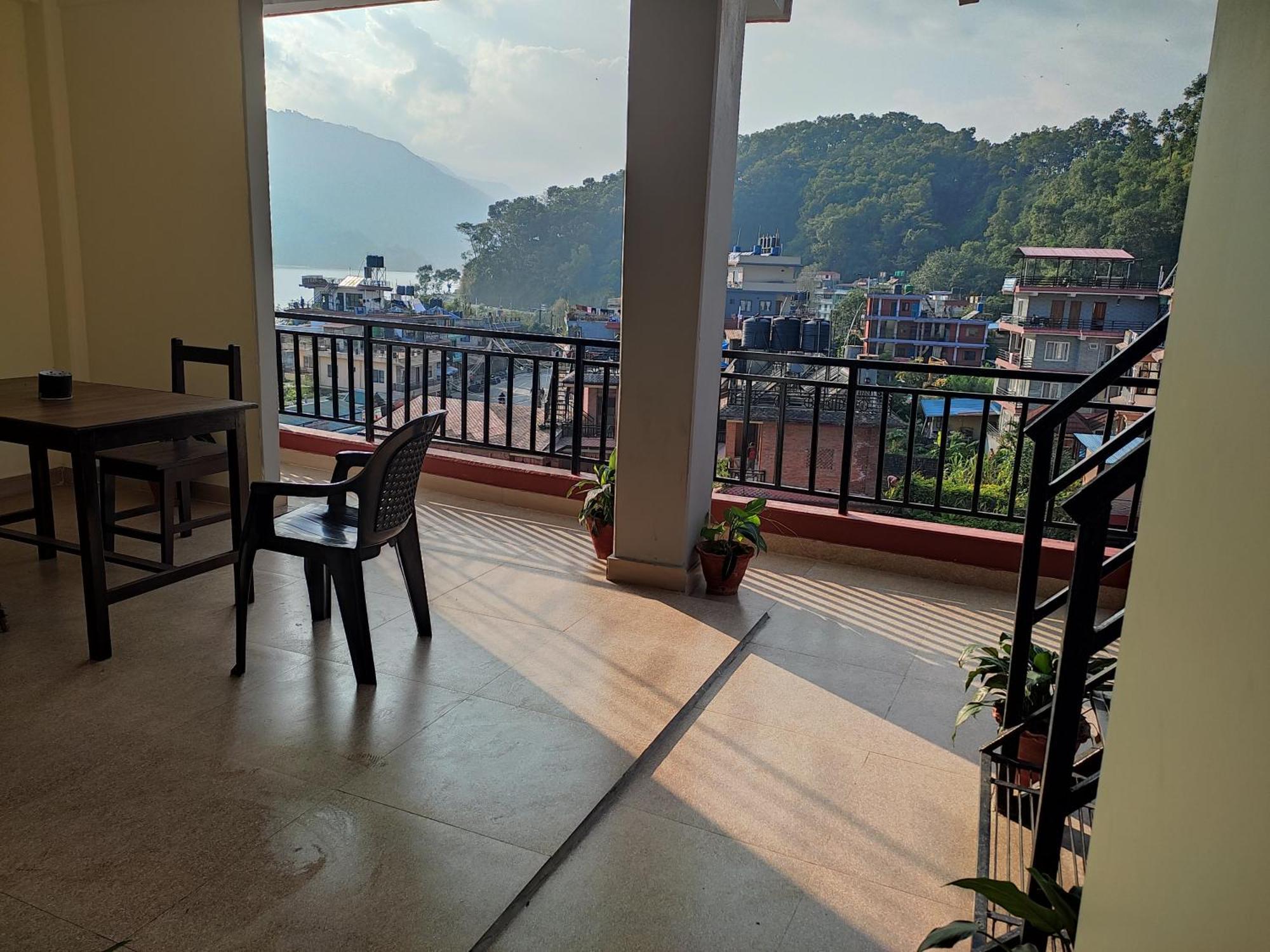 Hotel Green Hill View Pokhara Værelse billede